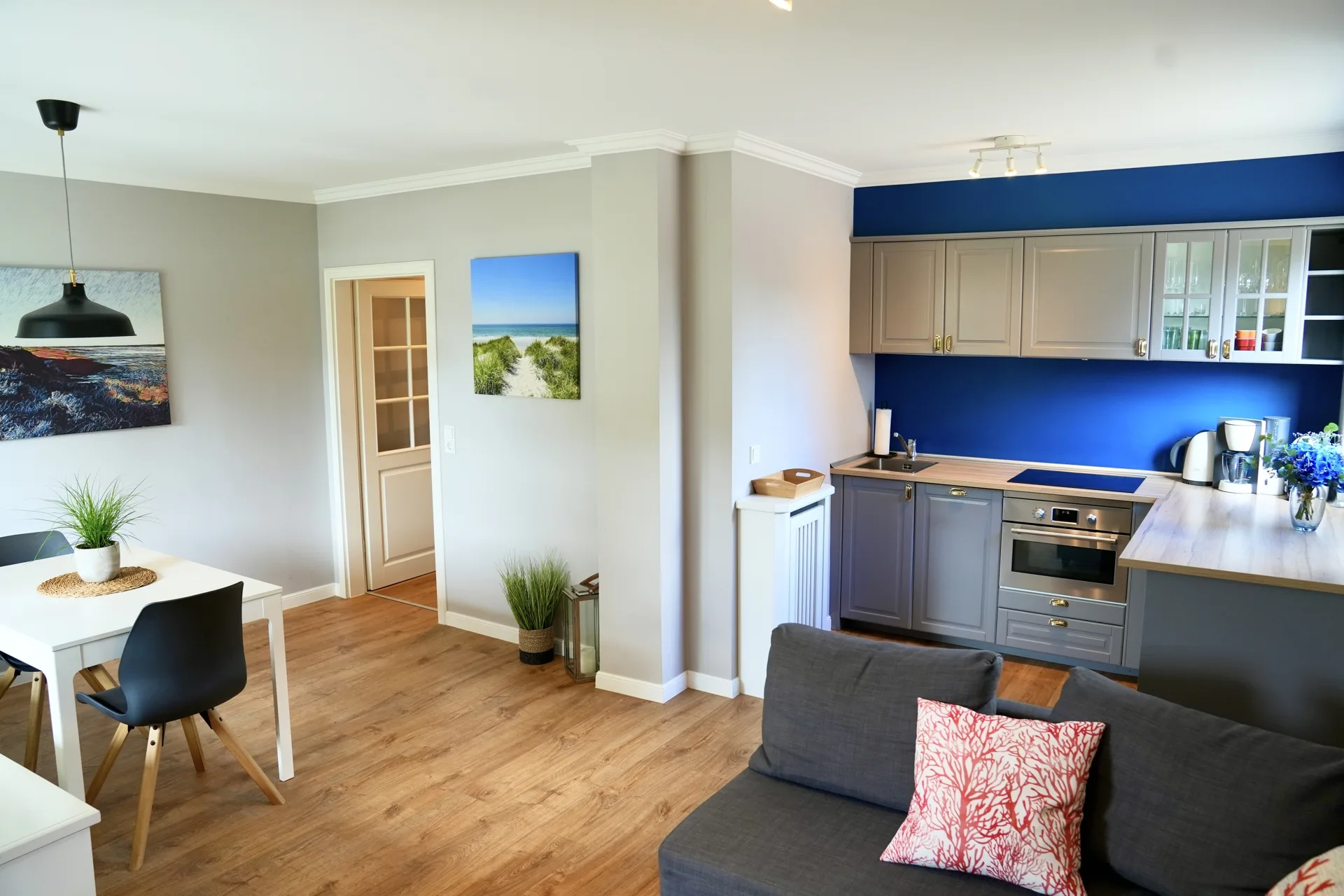 Bild - Modernes Zwei-Zimmer-Appartement am Wenningstedter Dorfteich
