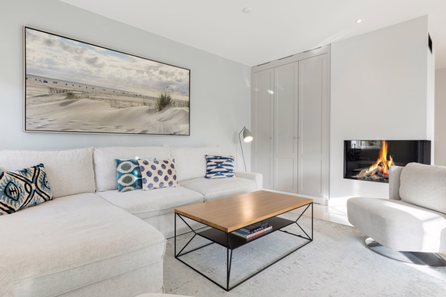 Bild - Exklusives Wohnen unter Reet direkt am Strand