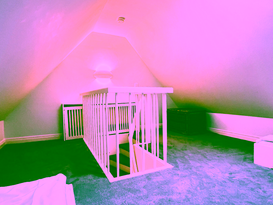 Bild - Saniertes Hausteil unter Reet mit schön angelegtem Gartenteil in Keitum