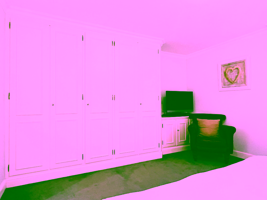 Bild - Saniertes Hausteil unter Reet mit schön angelegtem Gartenteil in Keitum