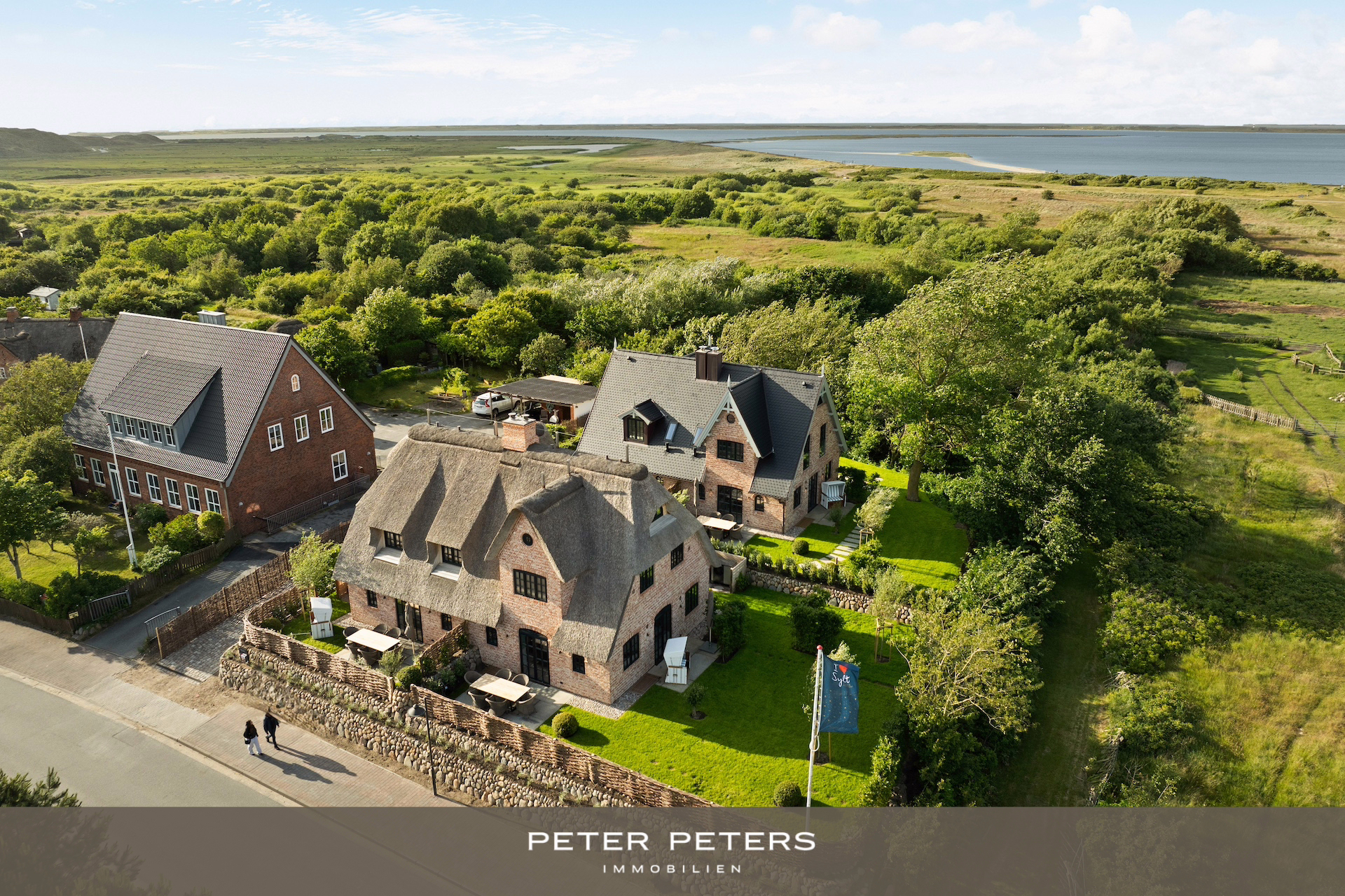 Haushälfte unter Reet in schöner Lage nahe des Königshafens – Ferienhaus - Titelbild (33932)