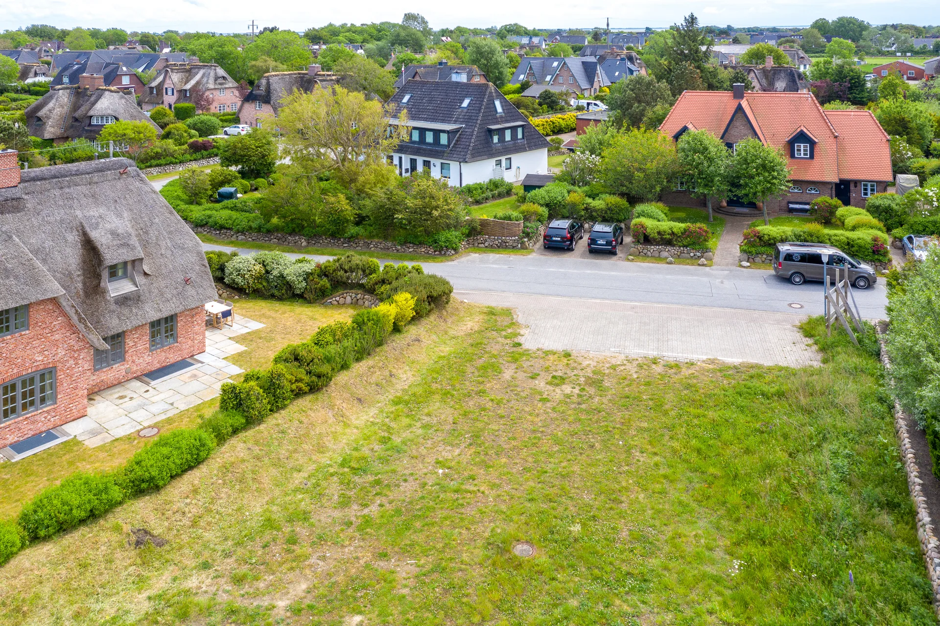 Bild - Grundstück für einen Neubau unter Reet in erster Wattreihe von Morsum