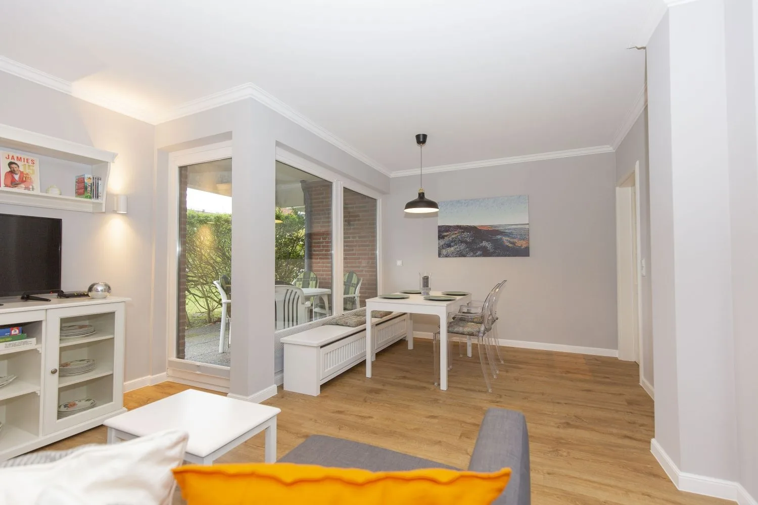 Bild - Modernes Zwei-Zimmer-Appartement am Wenningstedter Dorfteich