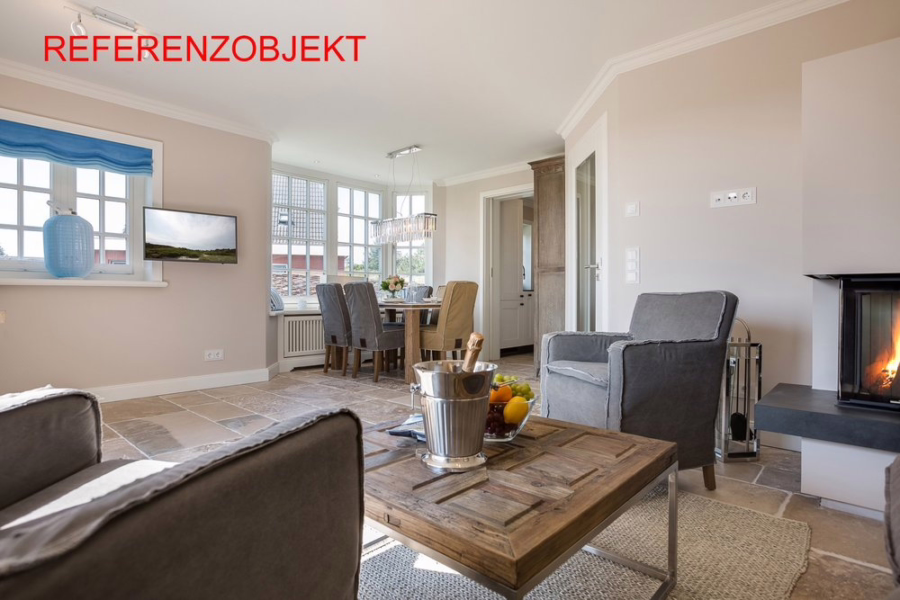 Referenzobjekt - Doppelhaushälften unter Reet in zentraler und wattnaher Lage von List