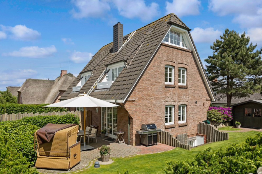 Bild - Luxuriöse Haushälfte in ruhiger Sackgassenlage nahe dem Wattenmeer