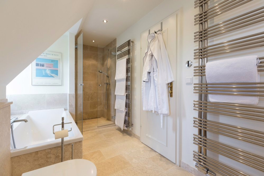 Bild - Luxuriöse Haushälfte in ruhiger Sackgassenlage nahe dem Wattenmeer