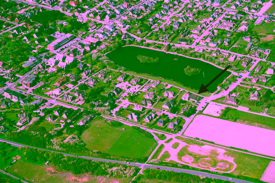 Bild - Schöne Erdgeschoss-Wohnung unter Reet mit Blick auf den Wenningstedter Dorfteich