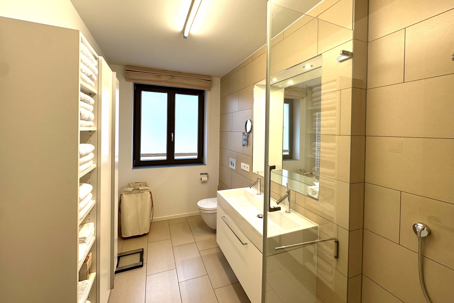 Bild - Sehr schöne 3 Zimmer-Wohnung in zentraler Lage von Wenningstedt in Dorfteichnähe