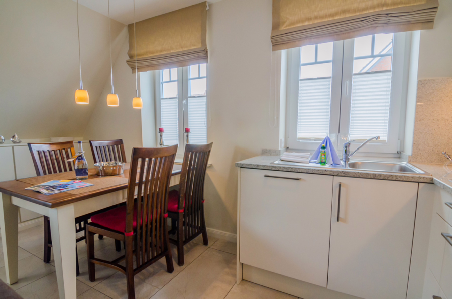 Bild - Großzügige Dachgeschosswohnung in stadt- und strandnaher Lage von Westerland