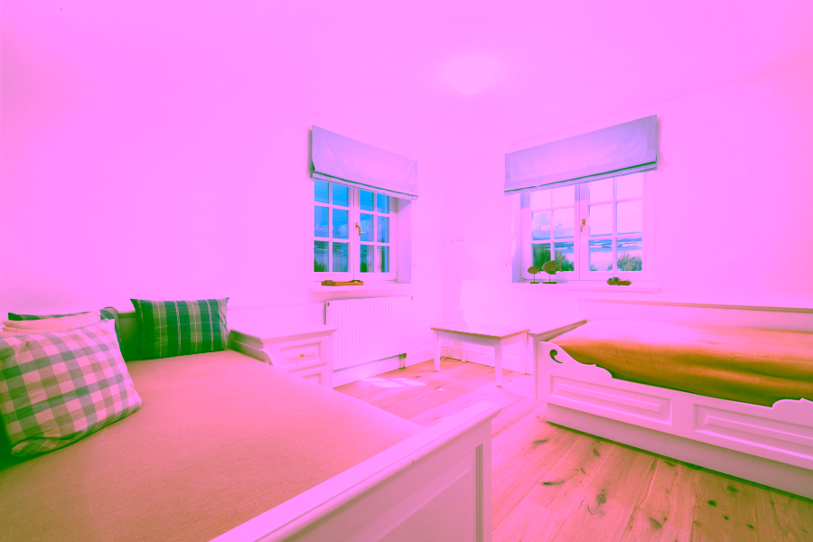 Bild - Großzügige Doppelhaushälfte unter Reet mit Einzelhauscharakter in Kampen