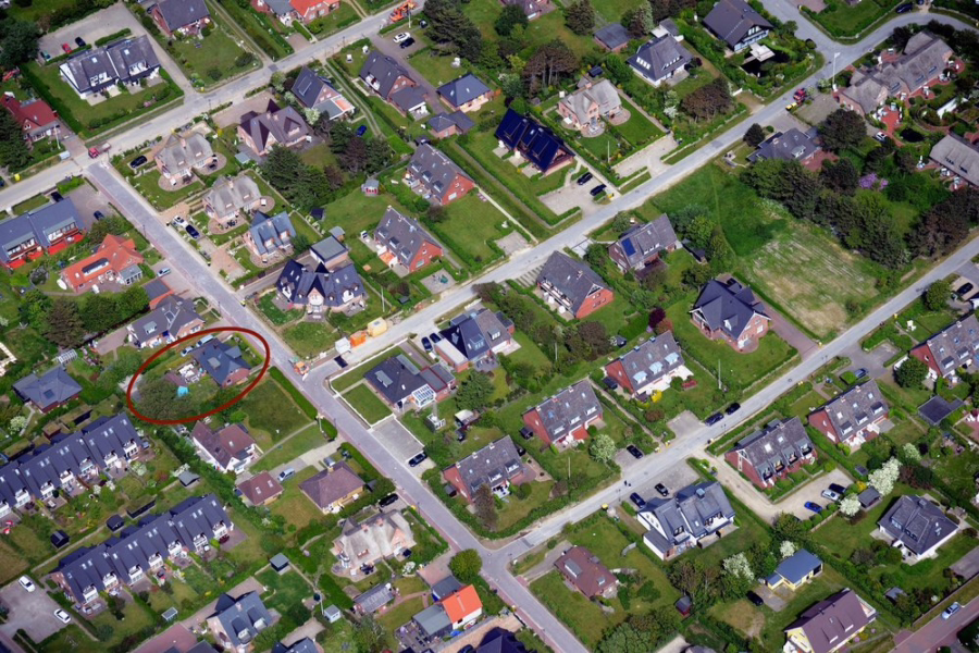 Bild - Neubau-Haushälften unter Reet in herrlicher Lage von Wenningstedt