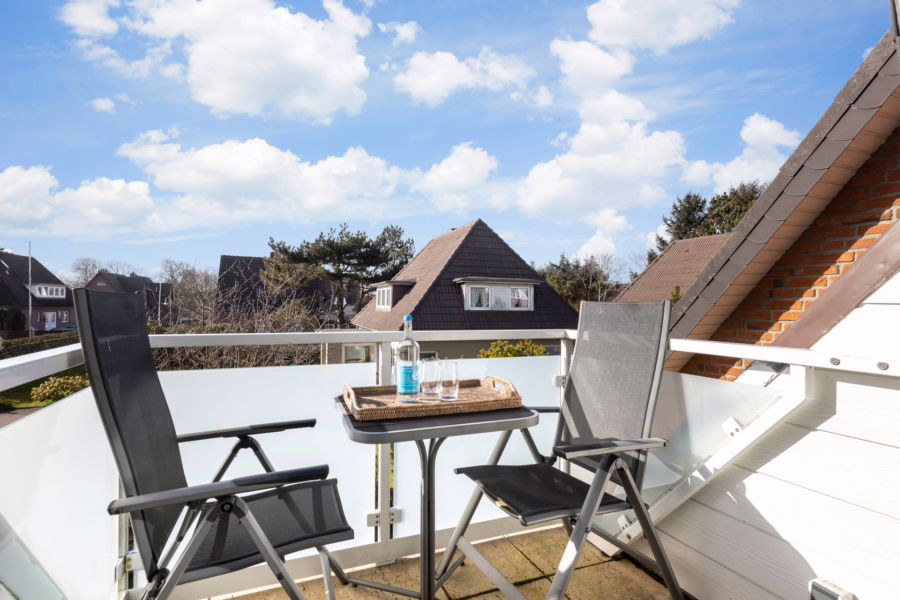 Bild - Ruhige 3-Zimmer-Wohnung am Dorfteich in Wenningstedt