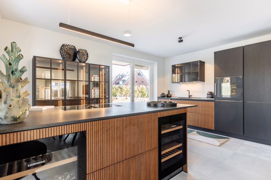 Bild - Neubau – Einzelhaus unter Reet direkt hinter dem Kliff mit Meerblick