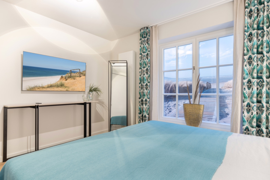 Bild - Neubau – Einzelhaus unter Reet direkt hinter dem Kliff mit Meerblick