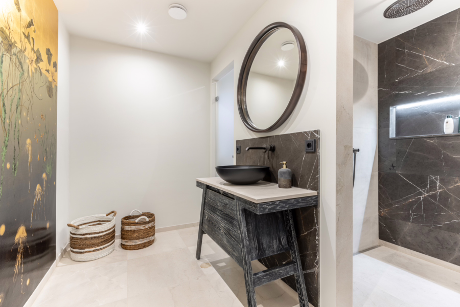 Bild - Neubau – Einzelhaus unter Reet direkt hinter dem Kliff mit Meerblick