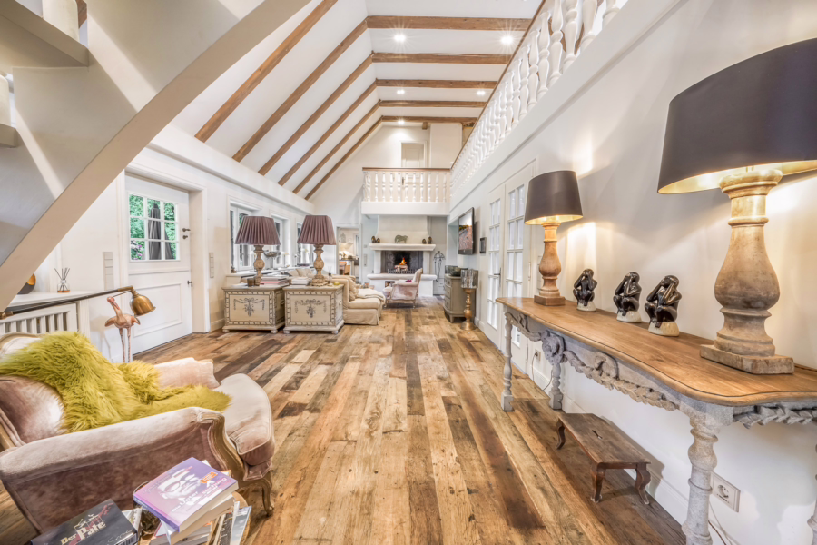 Bild - Stilvolles Einfamilienhaus mit Garage, eingebettet in ein traumhaftes Grundstück in Morsum