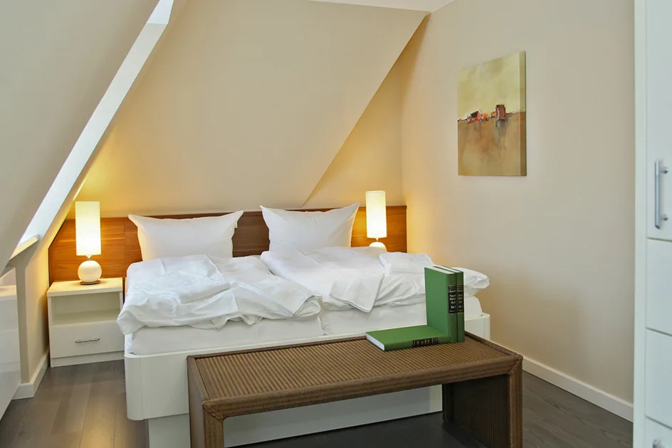 Bild - Modern geschnittene 3-Zimmer-Wohnung in strand- naher Lage von Westerland mit Tiefgaragenstellplatz