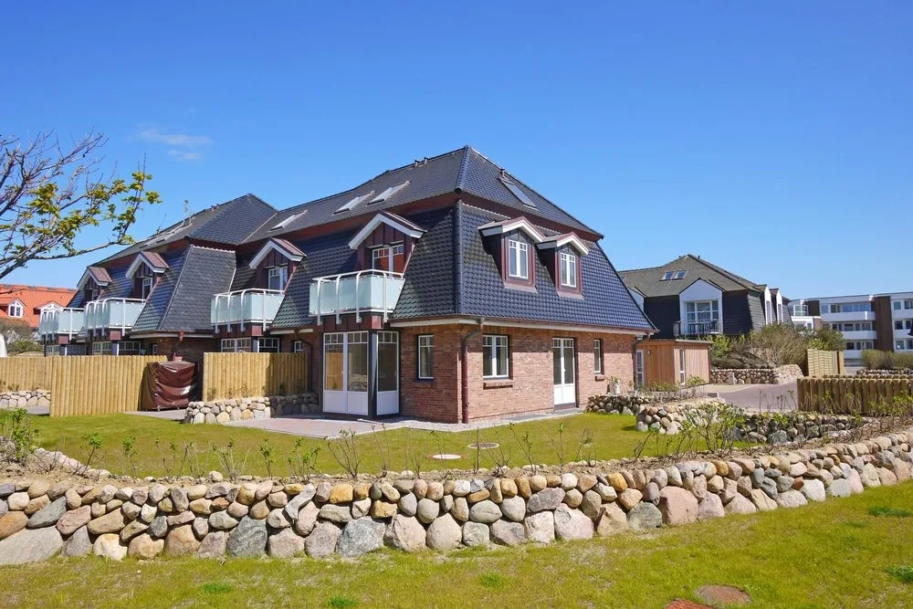 Bild - Modern geschnittene 3-Zimmer-Wohnung in strand- naher Lage von Westerland mit Tiefgaragenstellplatz