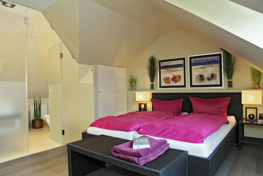 Bild - Modern geschnittene 3-Zimmer-Wohnung in strand- naher Lage von Westerland mit Tiefgaragenstellplatz