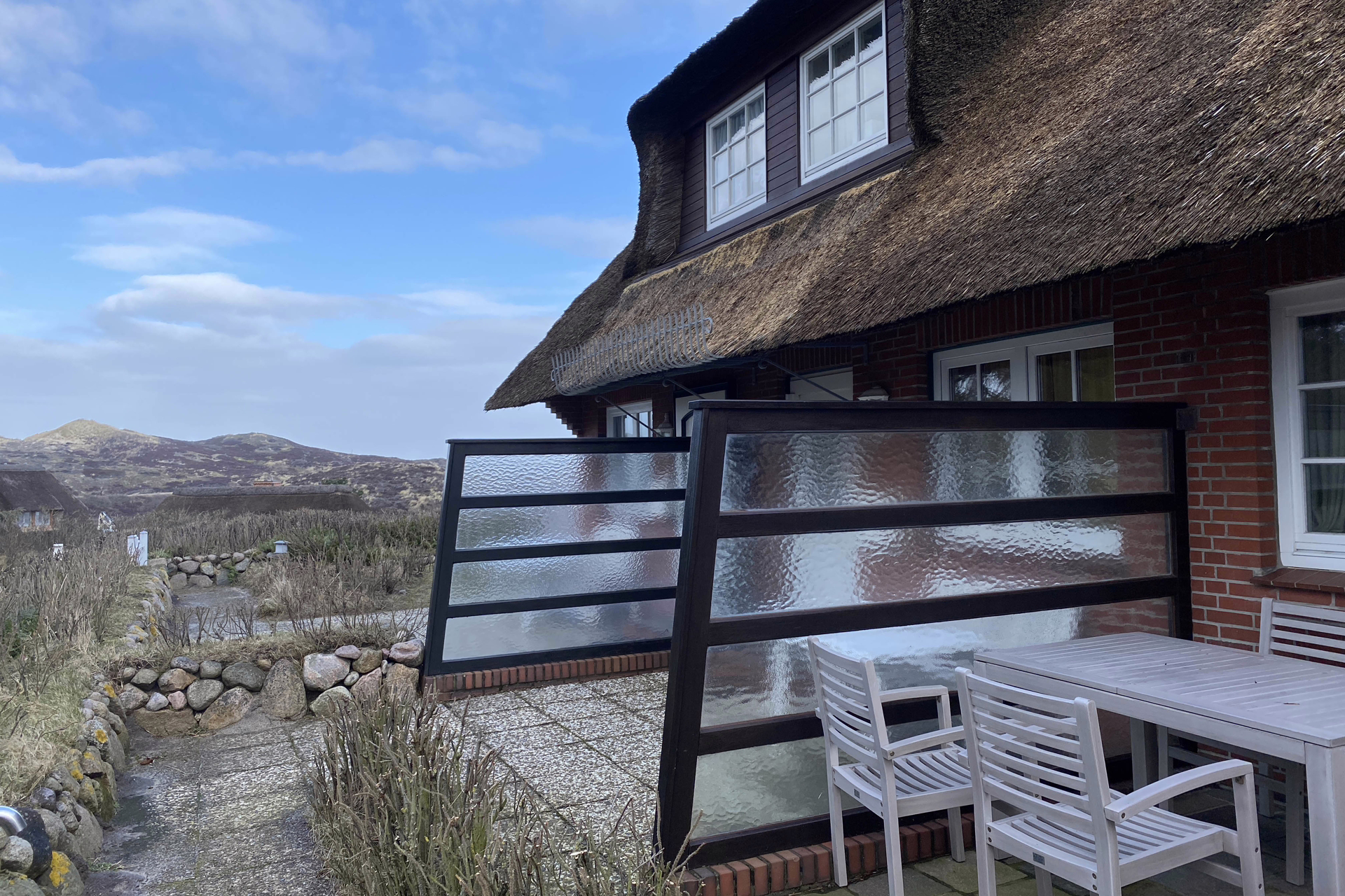 Ausblick Terrasse 3 - -Top-Lage- Neubau-Doppelhaus unter Reet mit Garage an den Dünen in Wenningstedt (Haus 3)
