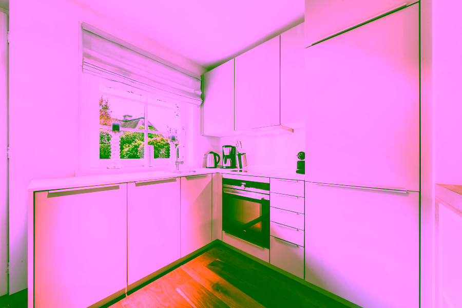 Bild - Schönes Hausteil unter Reet in Keitum