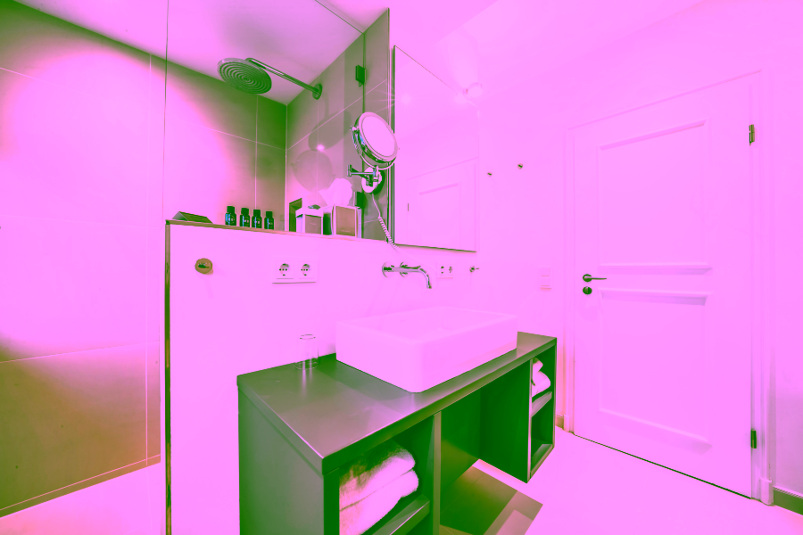 Bild - Schönes Hausteil unter Reet in Keitum