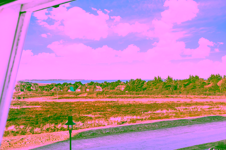 Bild - Tolles Appartement mit einmaligem Meer-und Heideblick in bester Lage von Kampen