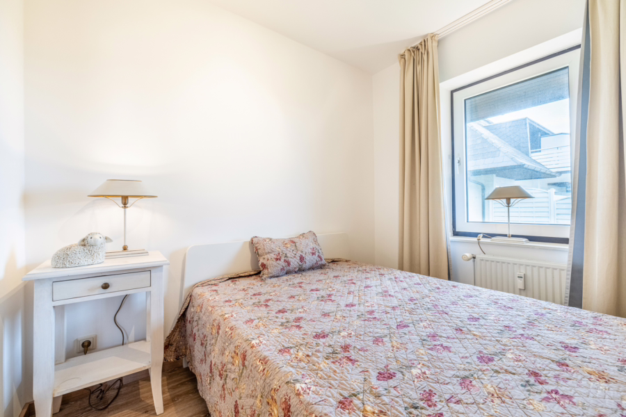 Bild - Schöne 3 Zimmer Erdgeschosswohnung mit herrlichem Blick über die Morsumer Wiesen