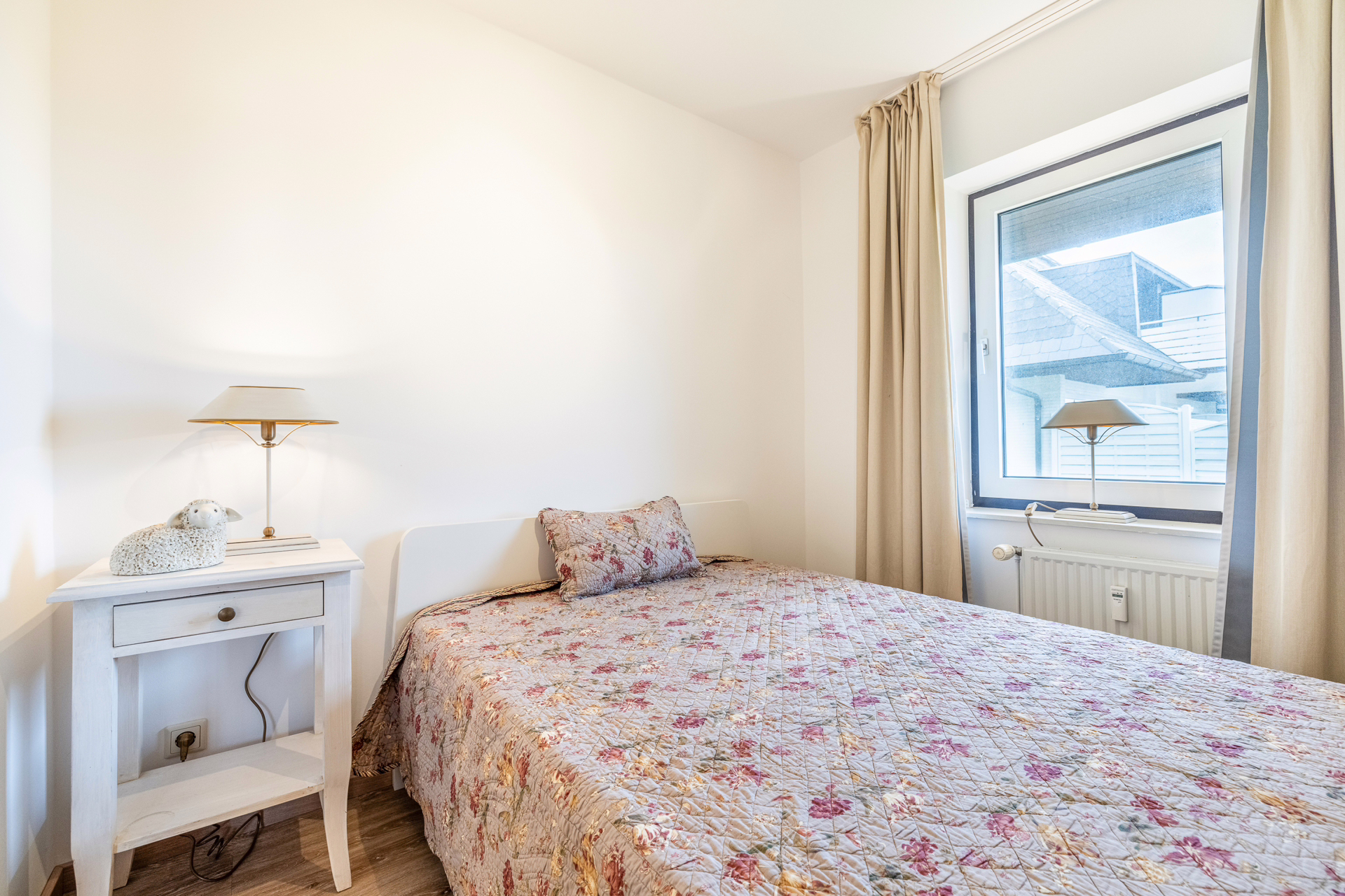 Bild - Schöne 3 Zimmer Erdgeschosswohnung mit herrlichem Blick über die Morsumer Wiesen