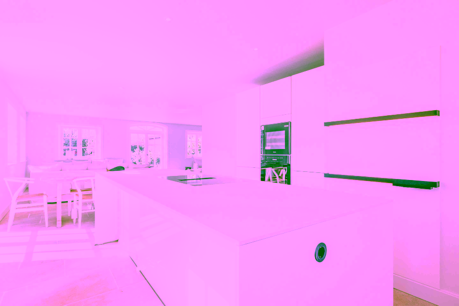 Bild - Großzügiges Neubau-Doppelhaus unter Reet in toller Lage von Wenningstedt