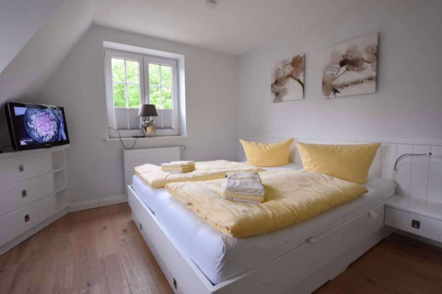 Bild - Strandnahes Einzelhaus in ruhiger Lage von Westerland