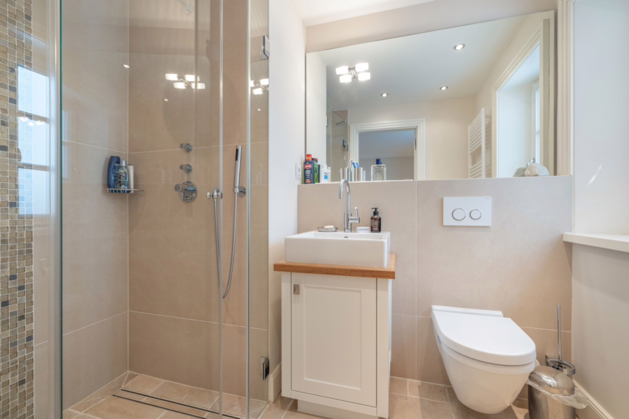 Bild - Reetgedecktes Mehrfamilienhaus in Strandnaher Lage