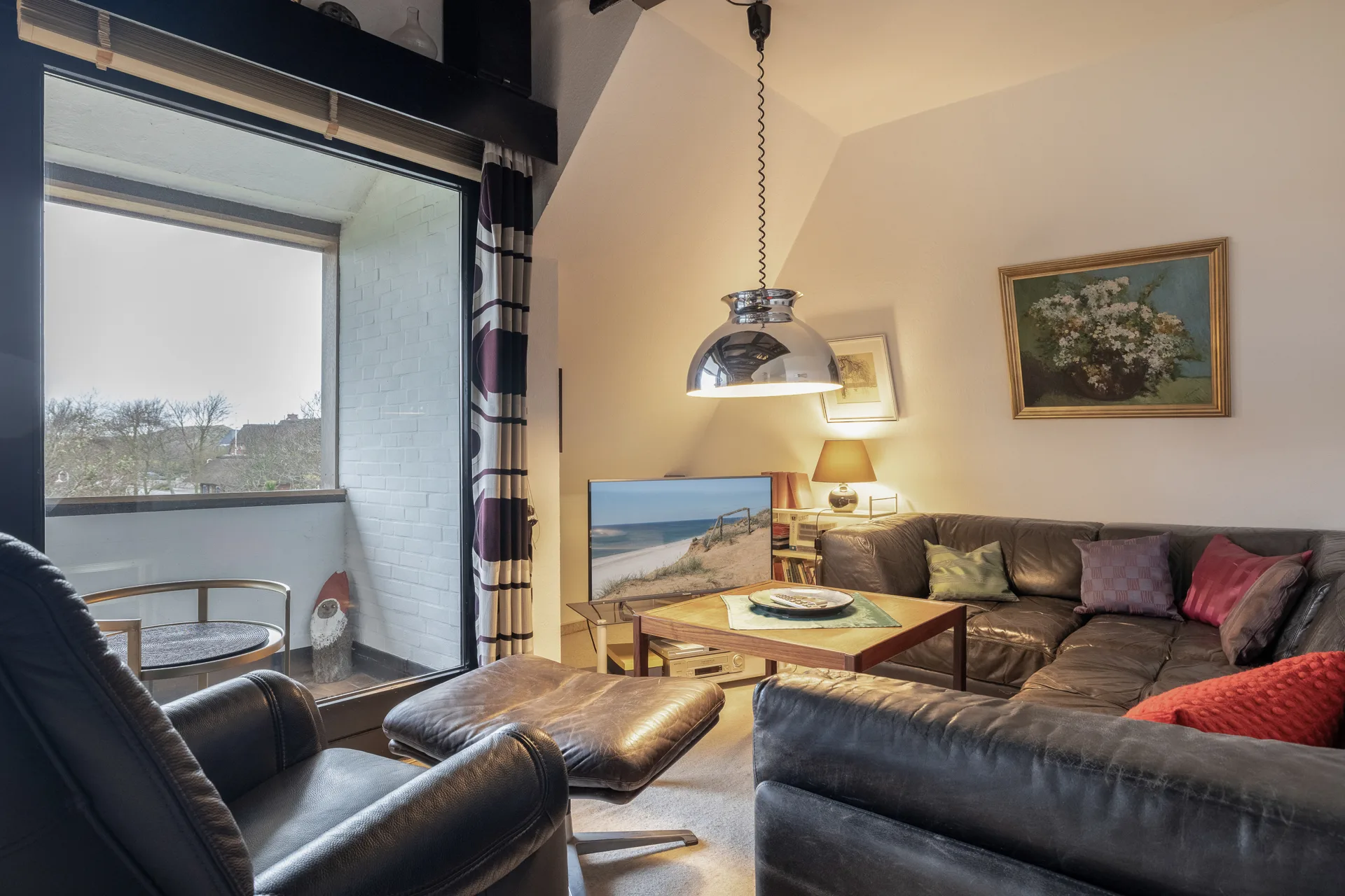 Bild - Schöne Obergeschoss-Wohnung mit Blick auf den Wenningstedter Dorfteich