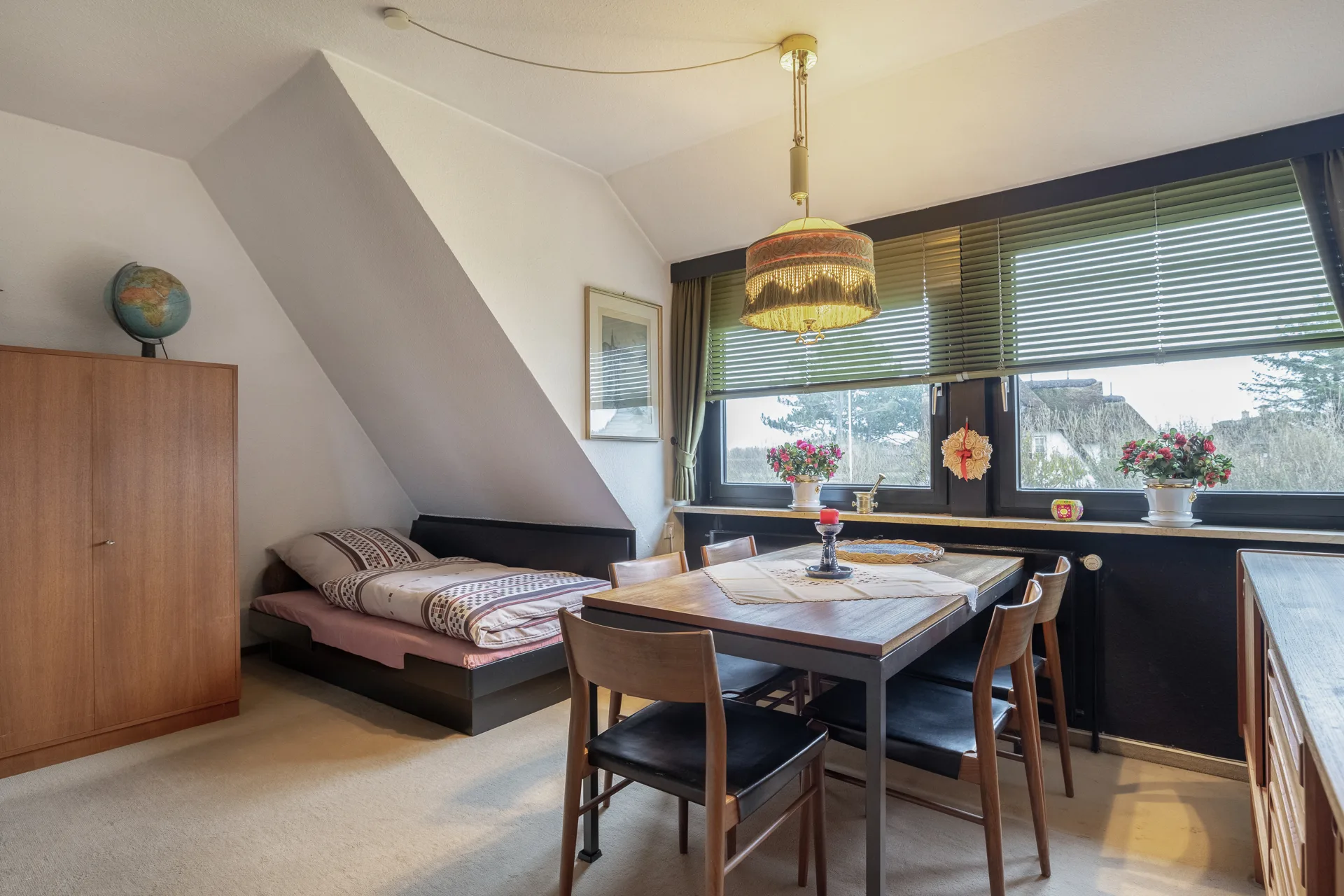Bild - Schöne Obergeschoss-Wohnung mit Blick auf den Wenningstedter Dorfteich