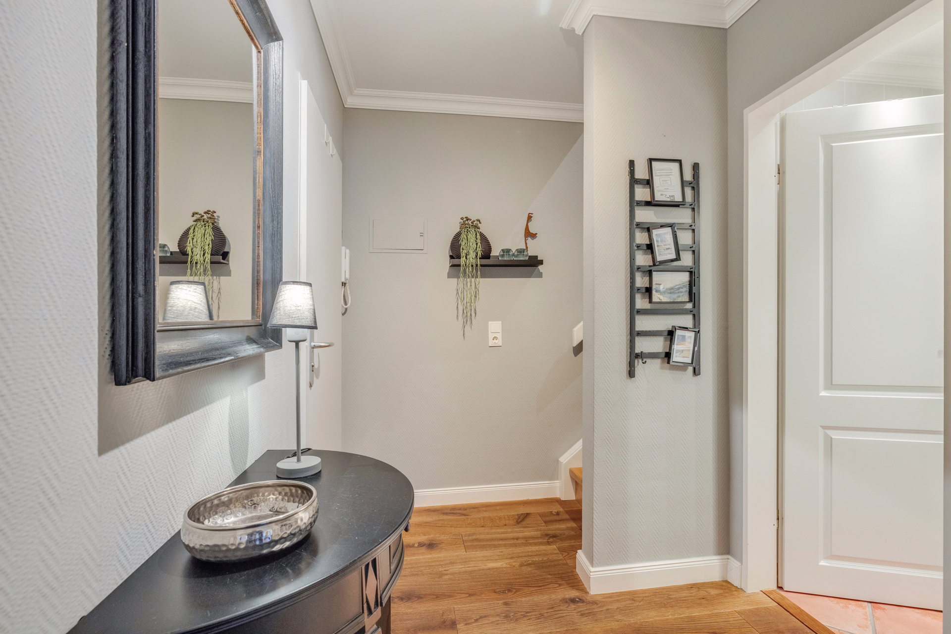 Stilvolle Dachgeschoss Wohnung mit Balkon - Bild (28876)