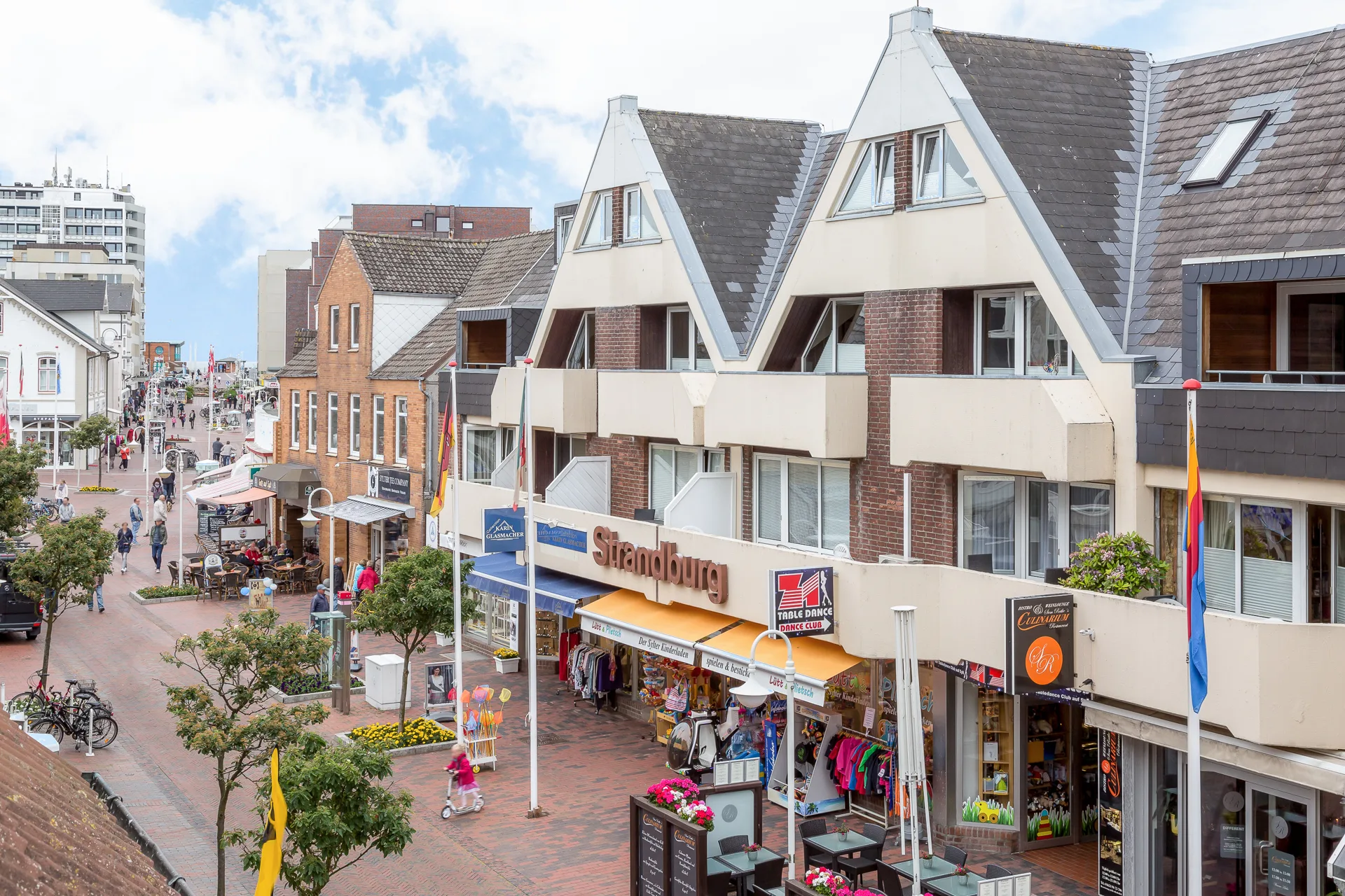 Bild - Stilvolle Dachgeschoss Wohnung mit Balkon