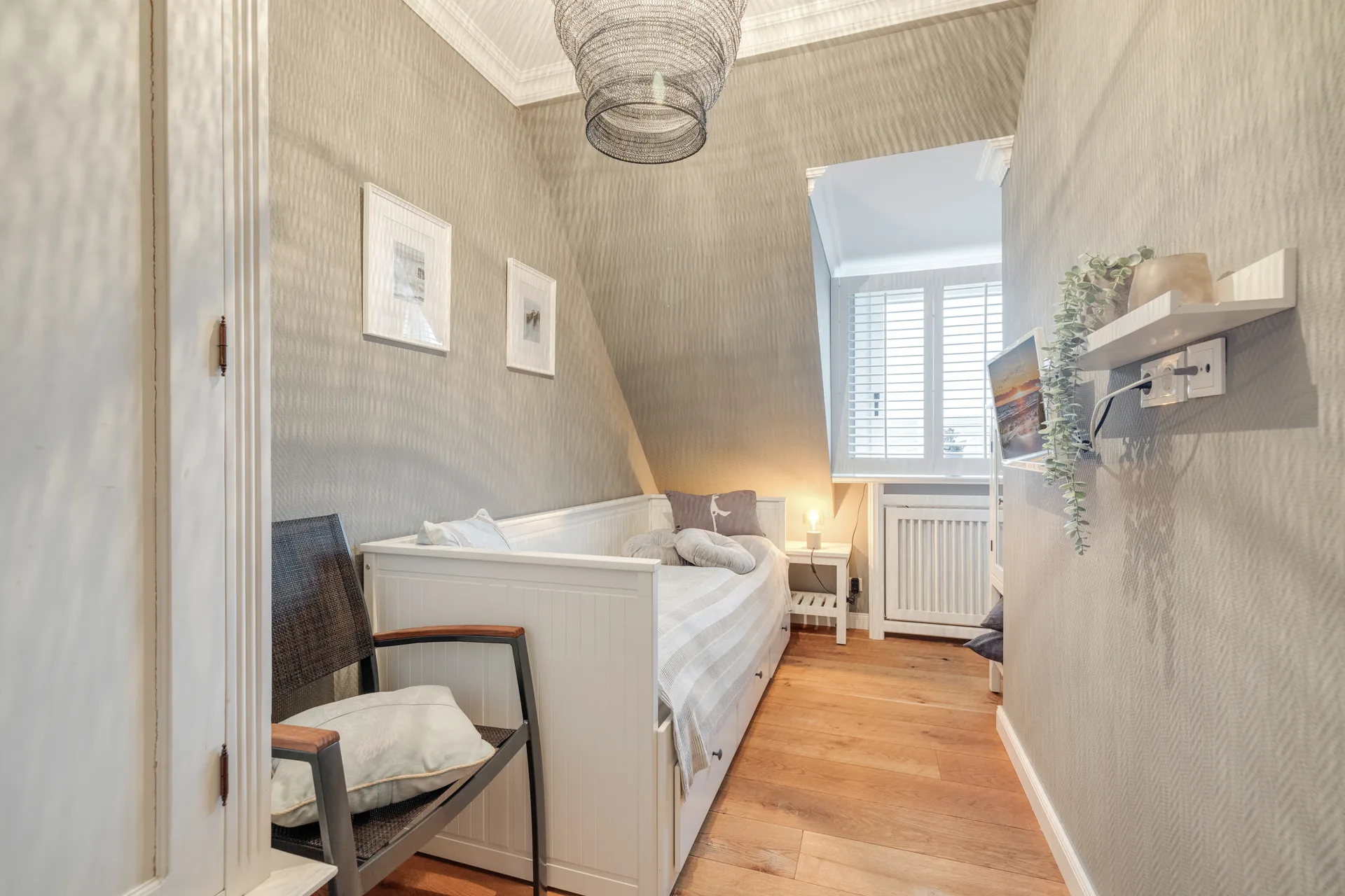 Bild - Stilvolle Dachgeschoss Wohnung mit Balkon