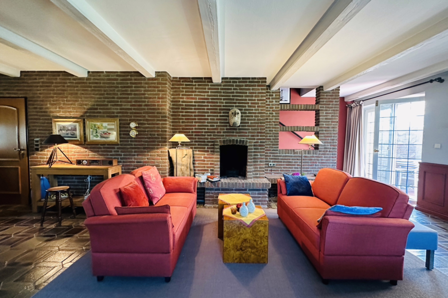 Bild - Haushälfte mit schönem, eingewachsenem Garten im beschaulichen Teil von Morsum