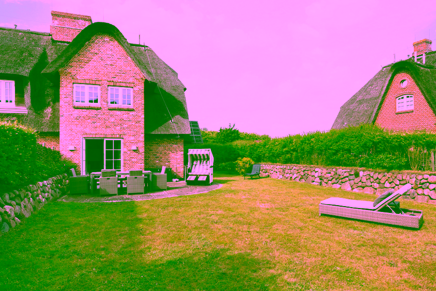 Bild - Exklusive Doppelhaushälfte im Herzen von Wenningstedt