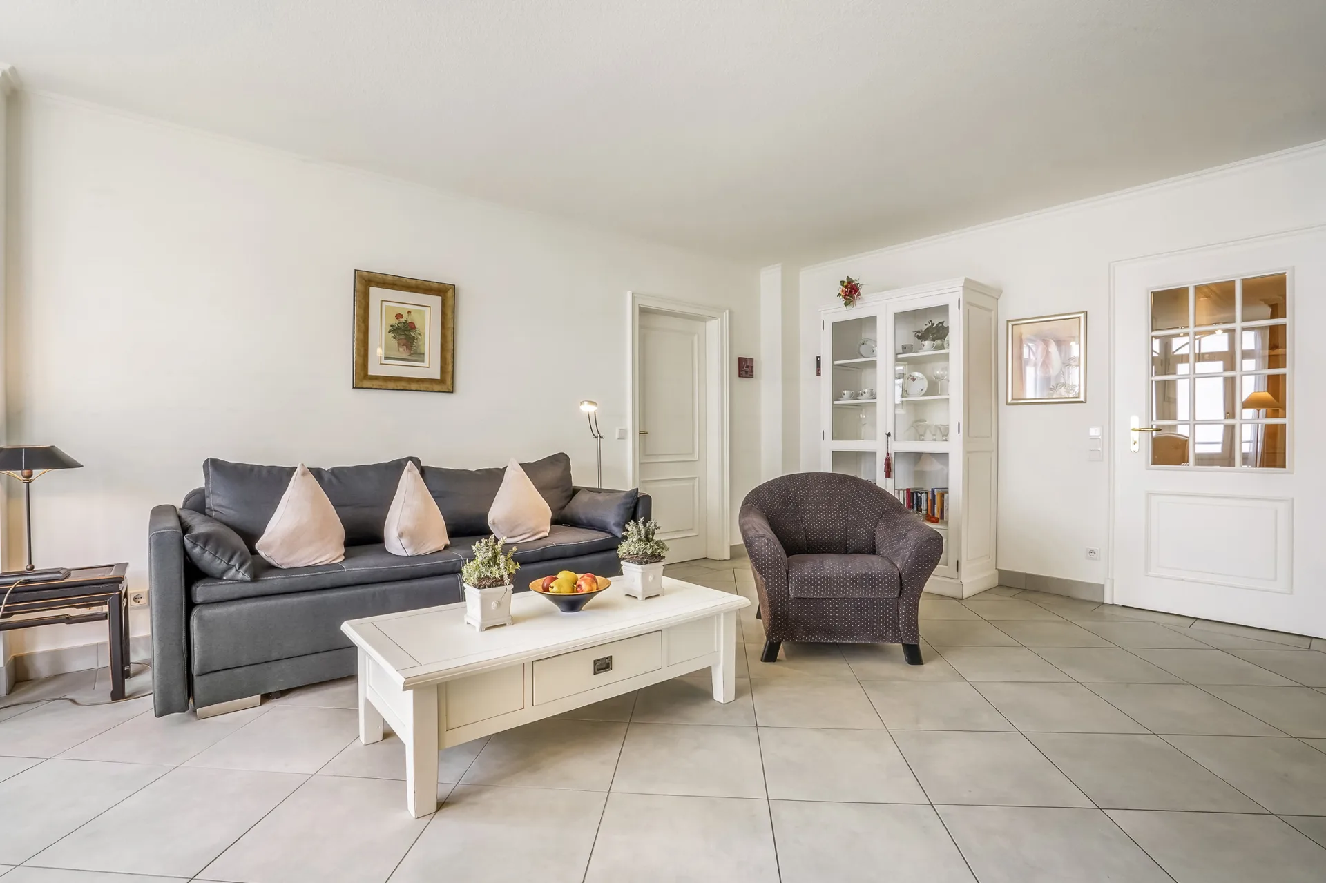 Bild - Zwei Zimmer Wohnung im Herzen von Westerland mit Fahrstuhl, Tiefgarage und Wellnessbereich