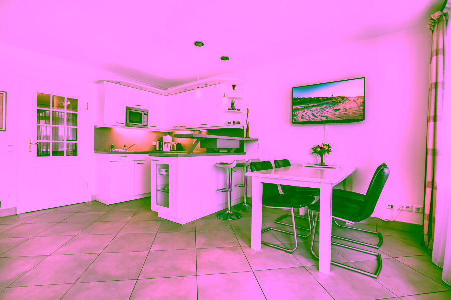 Bild - Zwei Zimmer Wohnung im Herzen von Westerland mit Fahrstuhl, Tiefgarage und Wellnessbereich