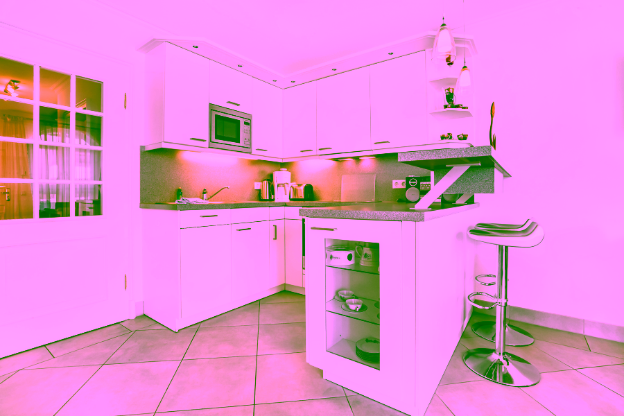 Bild - Zwei Zimmer Wohnung im Herzen von Westerland mit Fahrstuhl, Tiefgarage und Wellnessbereich