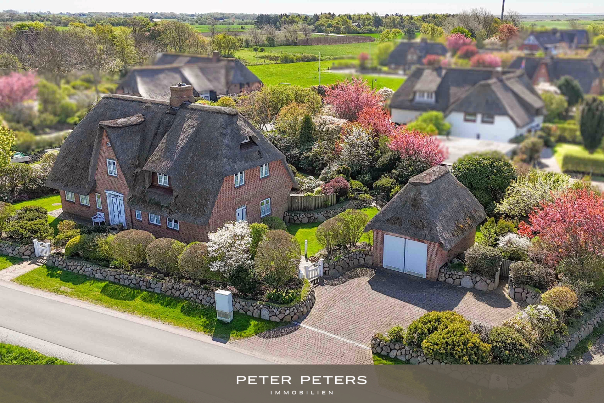 Charmantes Friesenhaus in zurückgezogener Lage - Titelbild (28505)