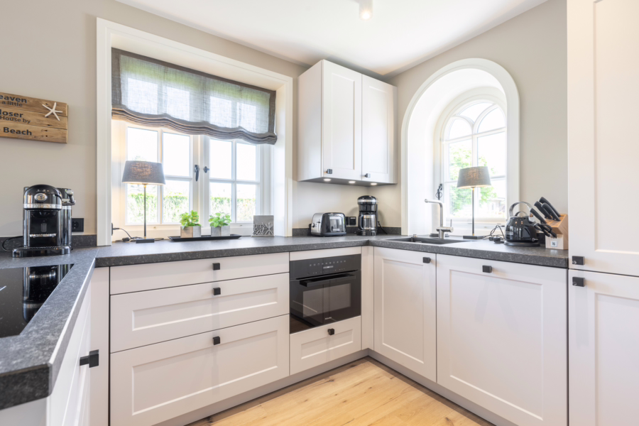 Bild - Neuwertige Doppelhaushälfte unter Reet mit großzügigem Garten in Wenningstedt