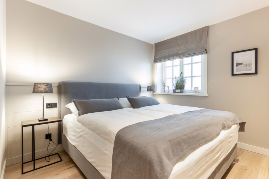 Bild - Neuwertige Doppelhaushälfte unter Reet mit großzügigem Garten in Wenningstedt