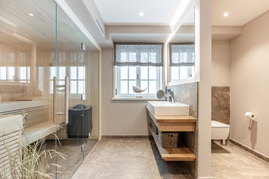 Bild - Neuwertige Doppelhaushälfte unter Reet mit großzügigem Garten in Wenningstedt