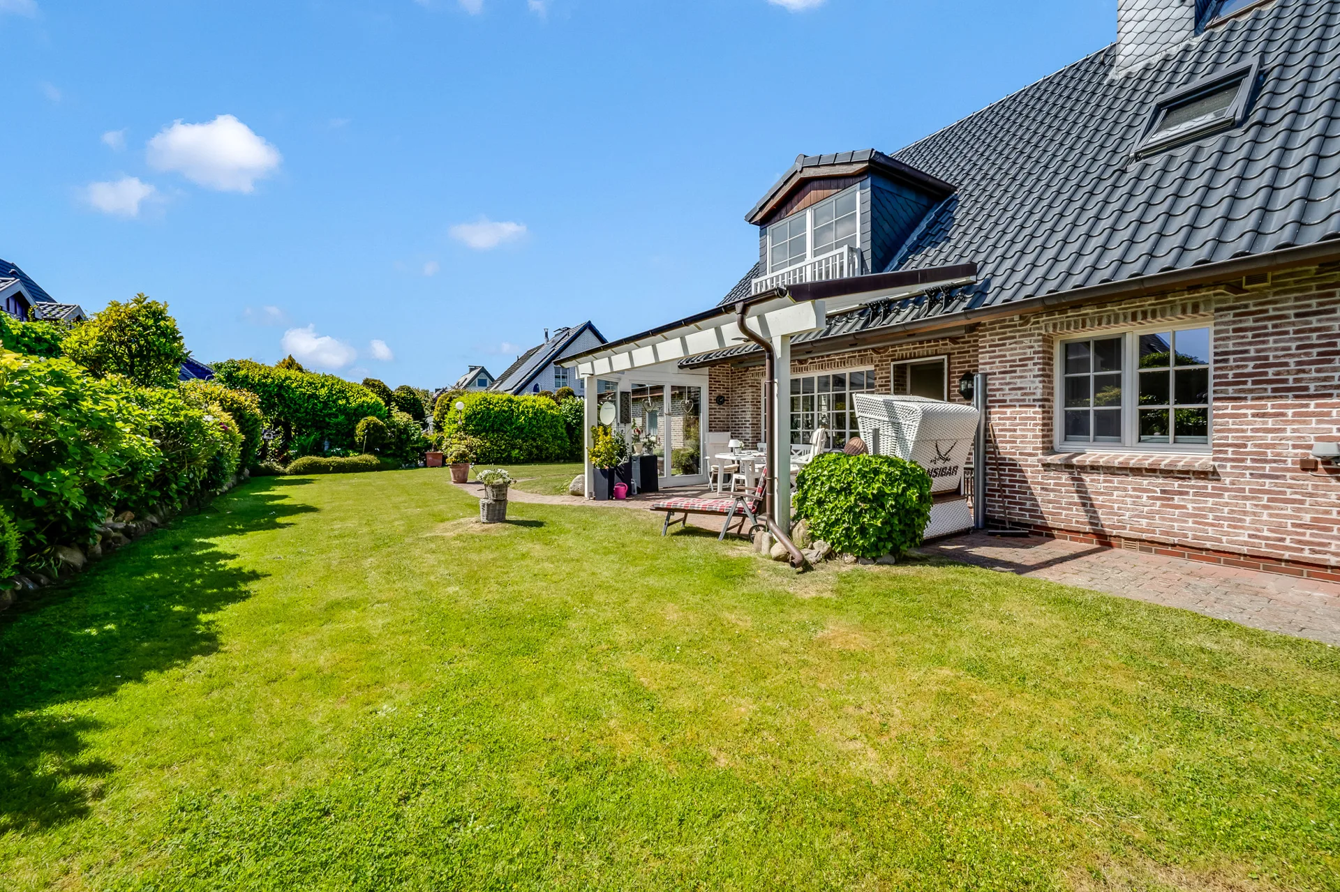 Bild - Saniertes Einzelhaus mit schönem Garten