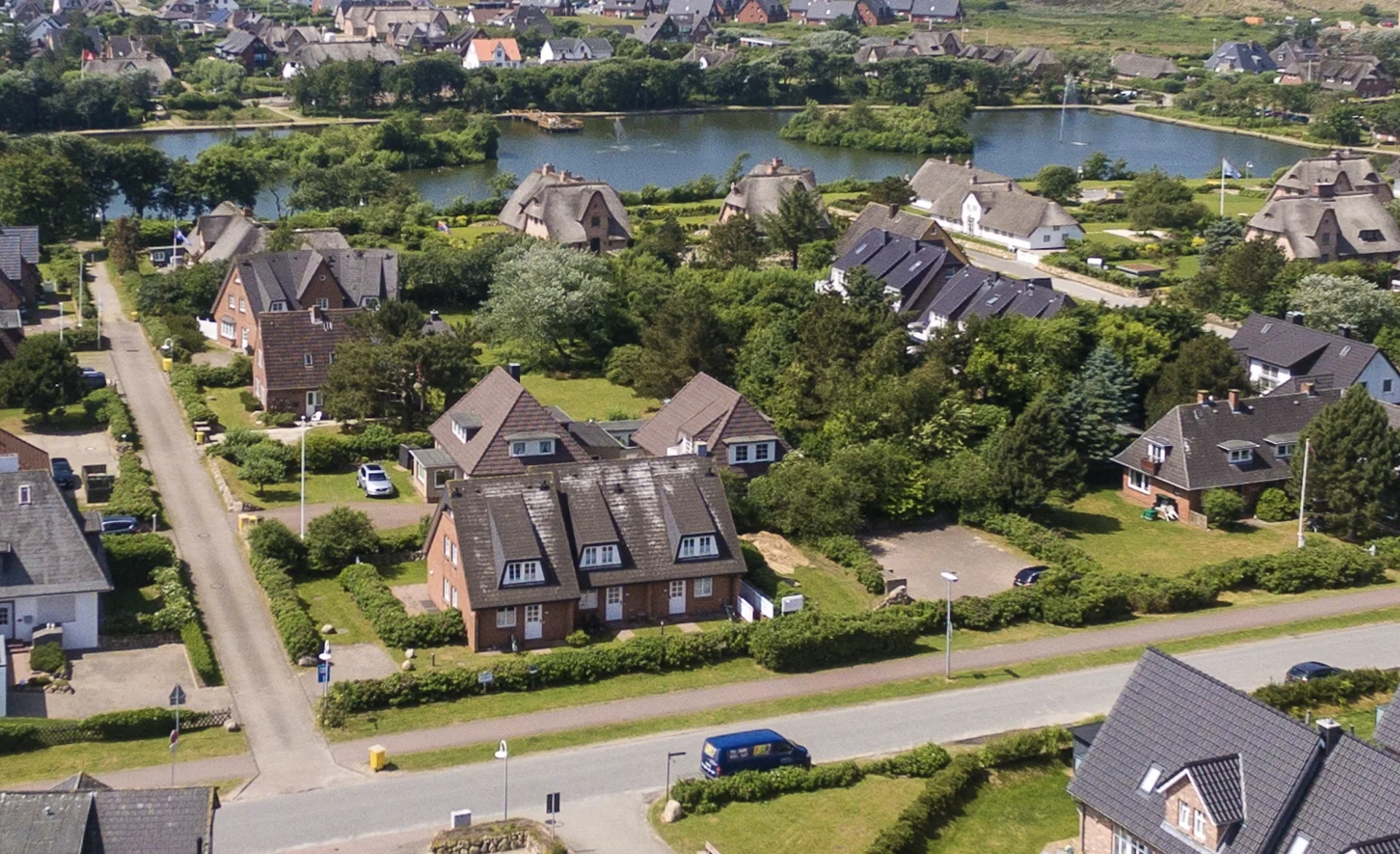 Bild - Ruhige 3-Zimmer-Wohnung am Dorfteich in Wenningstedt