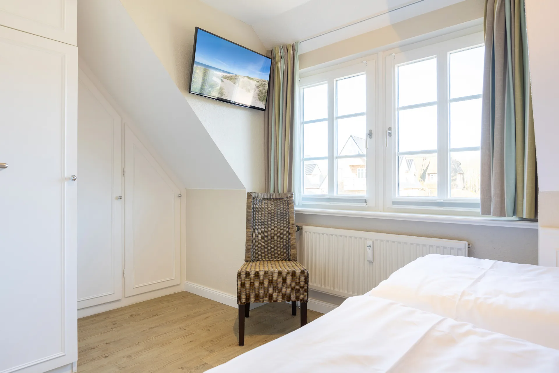 Bild - Ruhige 3-Zimmer-Wohnung am Dorfteich in Wenningstedt