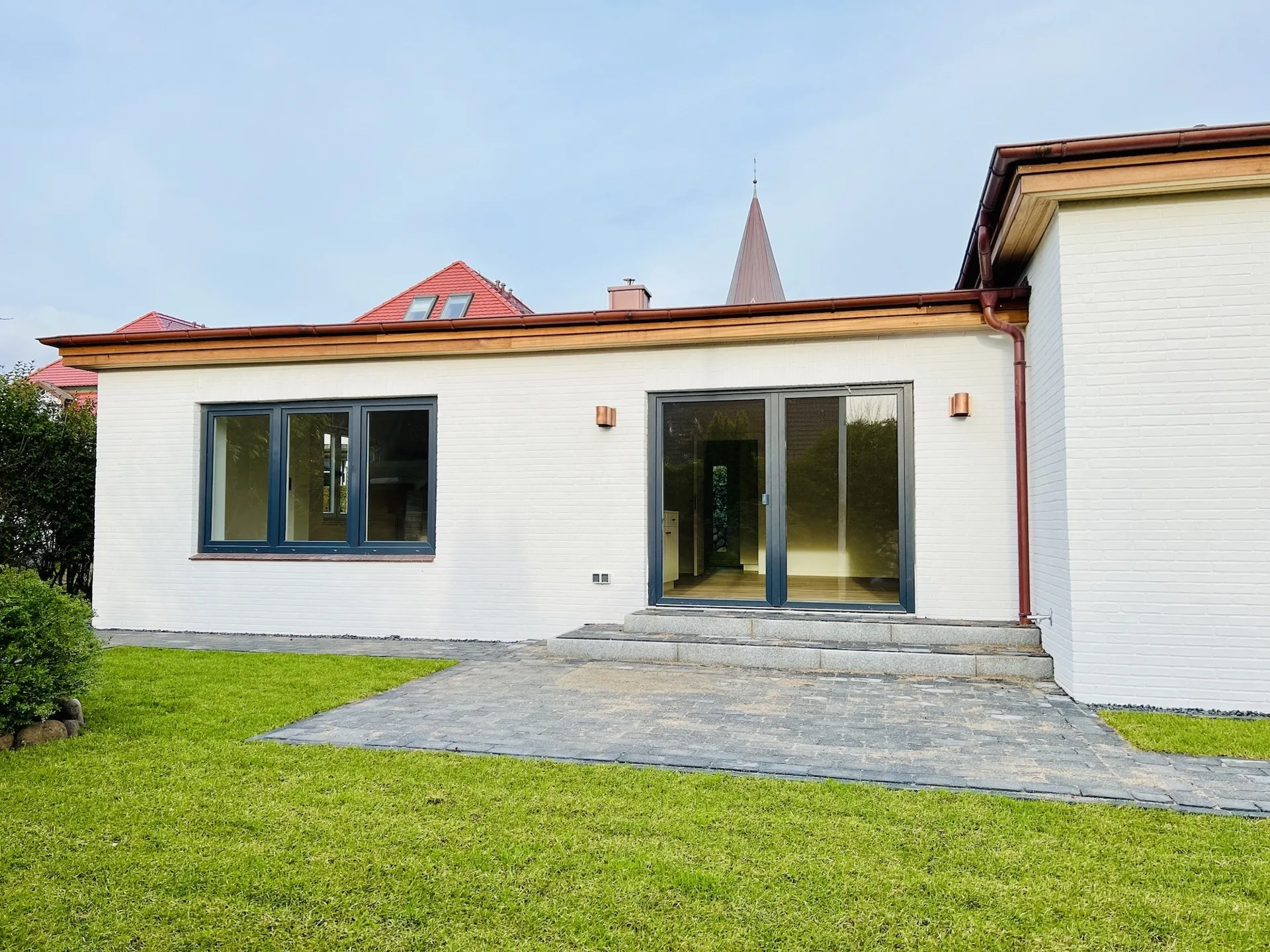 Bild - Sanierter Bungalow in ruhiger Lage im Stadtkern von Westerland